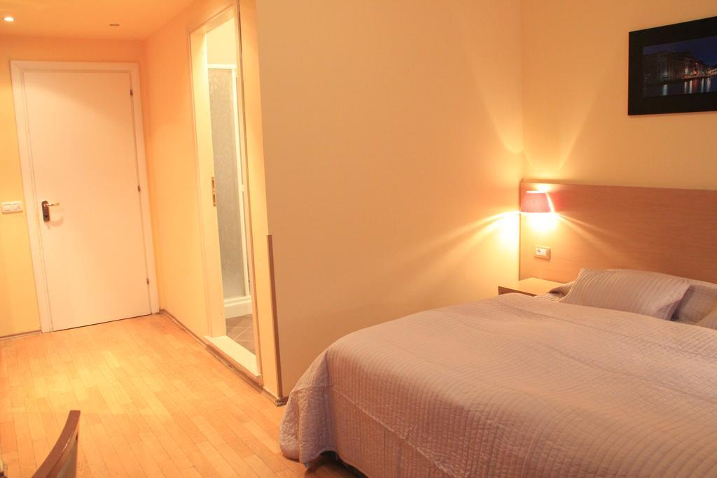 City Lounge Crown Hotel Praga Quarto foto