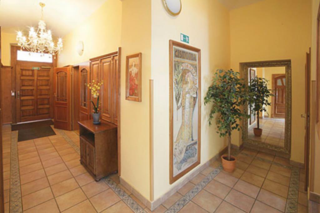 City Lounge Crown Hotel Praga Exterior foto